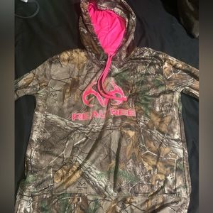 Realtree pink and brown woman’s hoodie